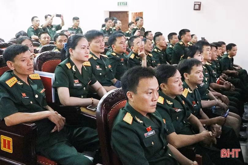 Phát huy trí tuệ, thảo luận dân chủ, góp phần vào thành công của Đại hội Đảng bộ Quân sự Hà Tĩnh lần thứ XIII