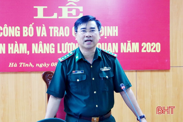 Thăng quân hàm cho 63 cán bộ, sỹ quan BĐBP Hà Tĩnh