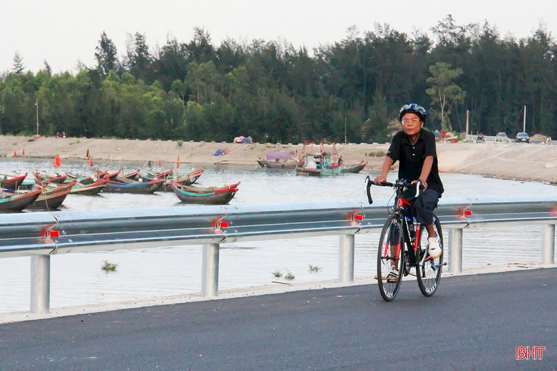 Khám phá cung đường ven biển tuyệt đẹp ở Hà Tĩnh