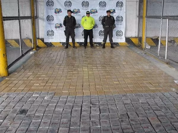 Thu giữ container chứa 4,9 tấn ma túy ở Colombia