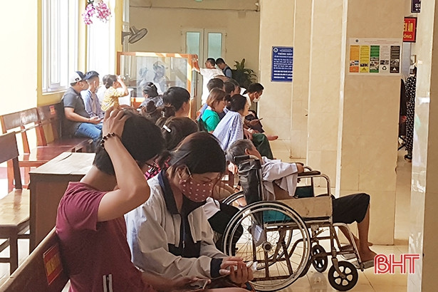 Nắng nóng kéo dài, người già, trẻ em nhập viện ở Hà Tĩnh gia tăng