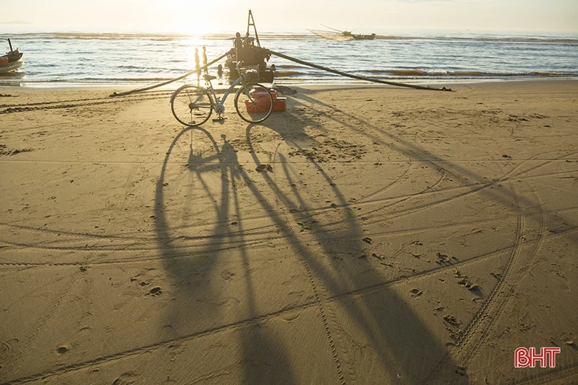 Bình yên ngày mới ở làng chài Xuân Yên