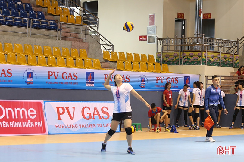 Giải bóng chuyền vô địch quốc gia tại Hà Tĩnh: Biên phòng và Ngân hàng Công thương cùng thua