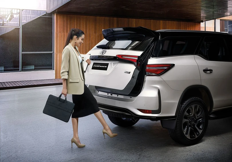 Chi tiết Toyota Fortuner 2021 vừa ra mắt tại Thái Lan
