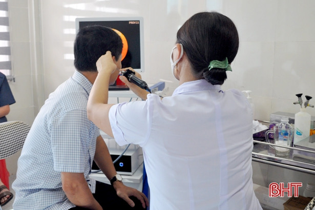 Khám sức khỏe định kỳ cho 722 cán bộ thuộc diện Ban Thường vụ Tỉnh ủy Hà Tĩnh quản lý