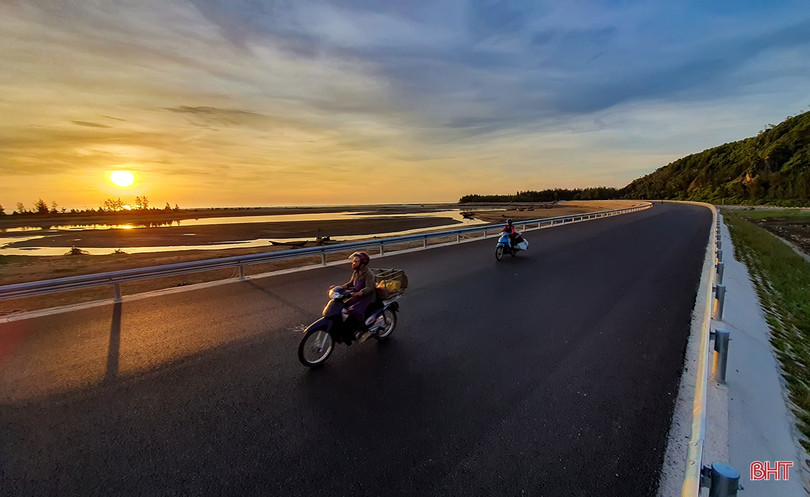 Khám phá cung đường ven biển tuyệt đẹp ở Hà Tĩnh