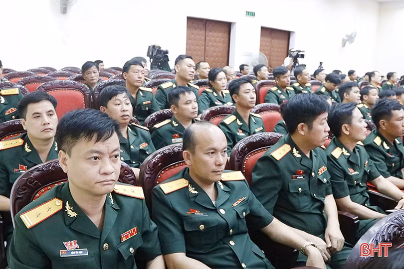 Phát huy trí tuệ, thảo luận dân chủ, góp phần vào thành công của Đại hội Đảng bộ Quân sự Hà Tĩnh lần thứ XIII