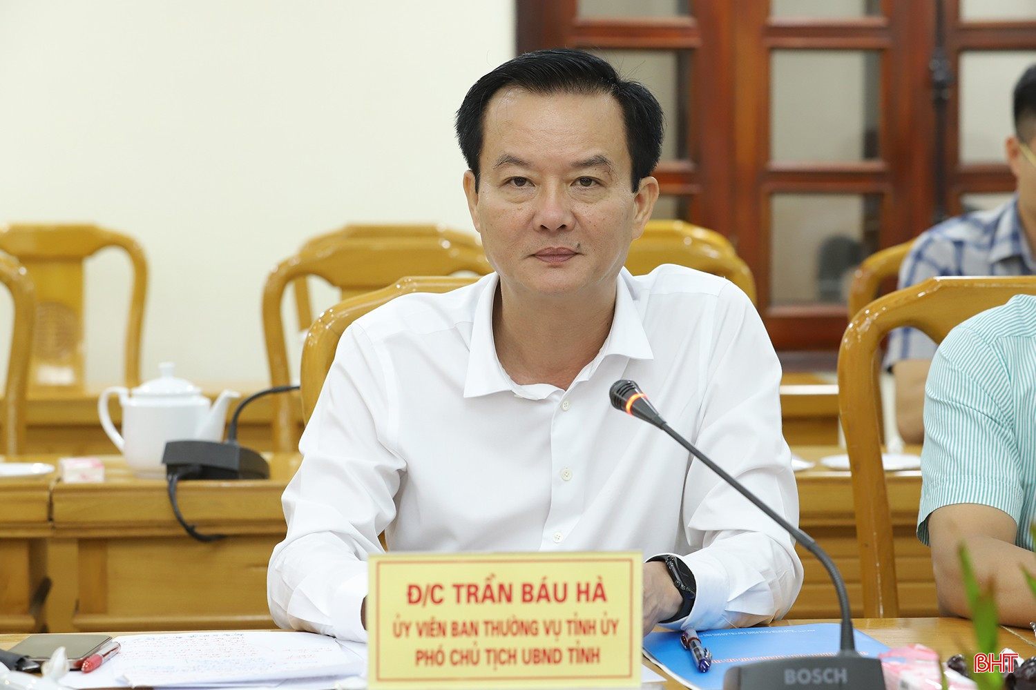 Phó Chủ tịch UBND tỉnh Trần Báu Hà phát biểu ý kiến tại cuộc làm việc, bqbht_br_ubnd-tinh-lam-viec-voi-ngan-hang-adb-1e.jpg