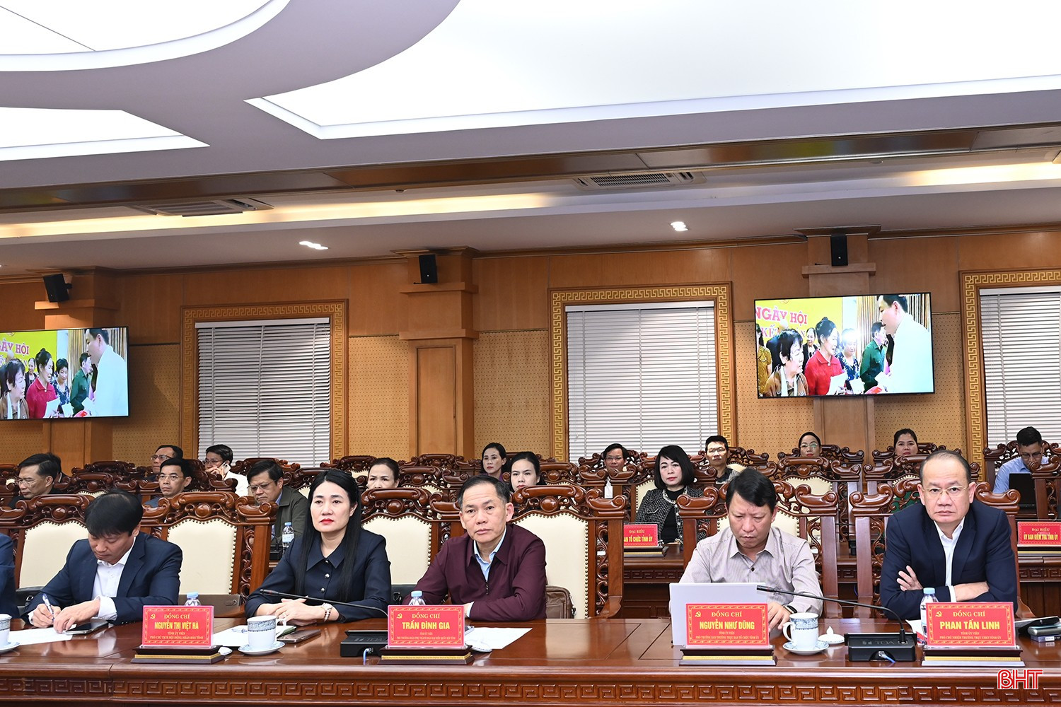 Đại biểu dự hội nghị.