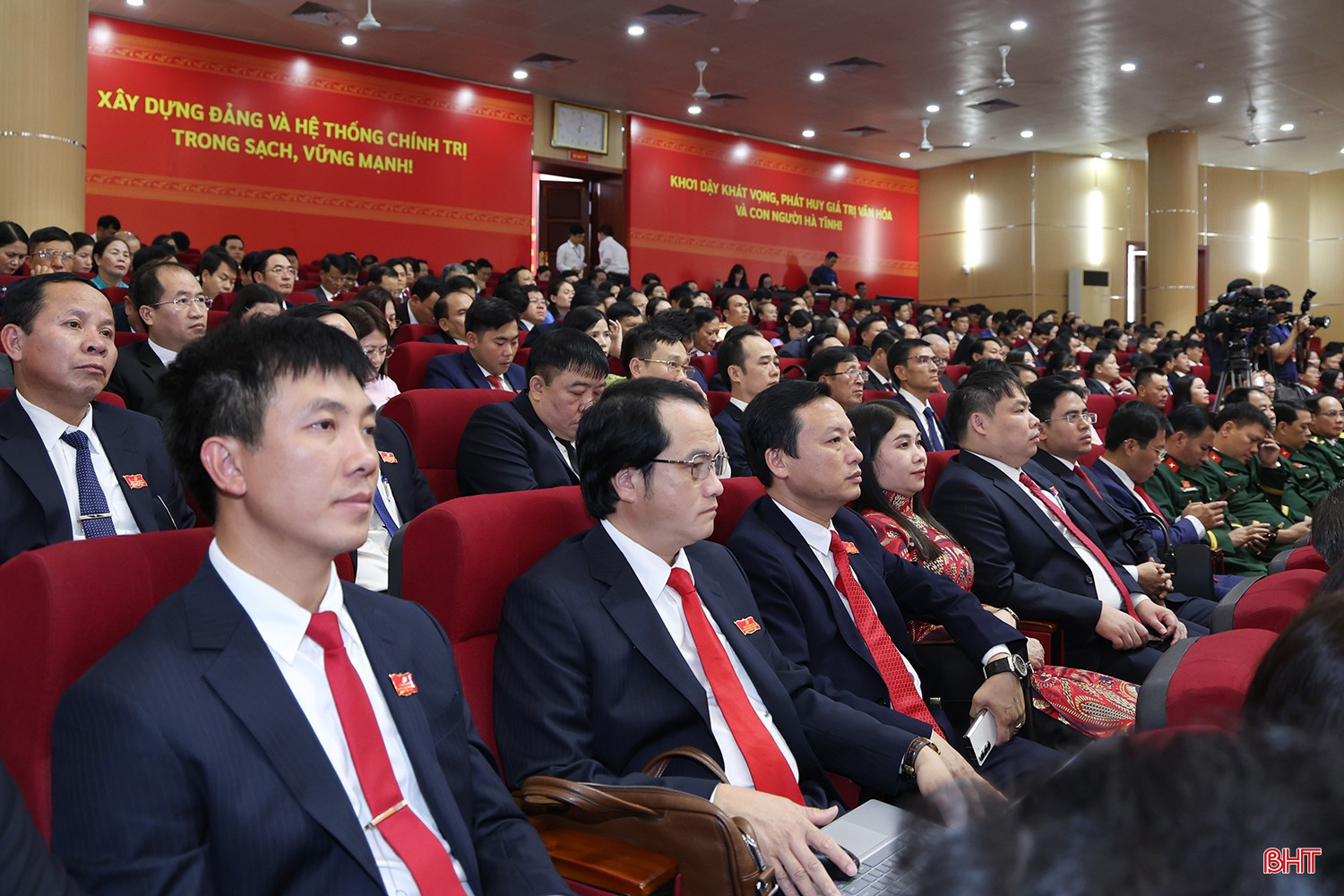 Đại biểu dự đại hội. bqbht_br_dai-bieu-th2.jpg