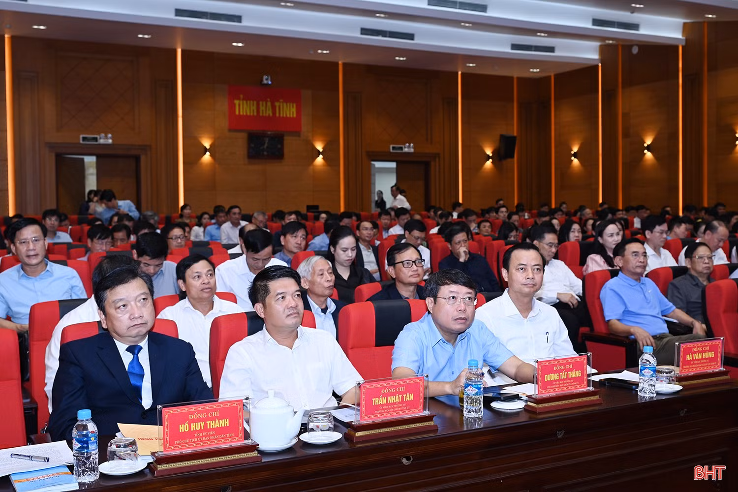 Đại biểu điểm cầu tỉnh.