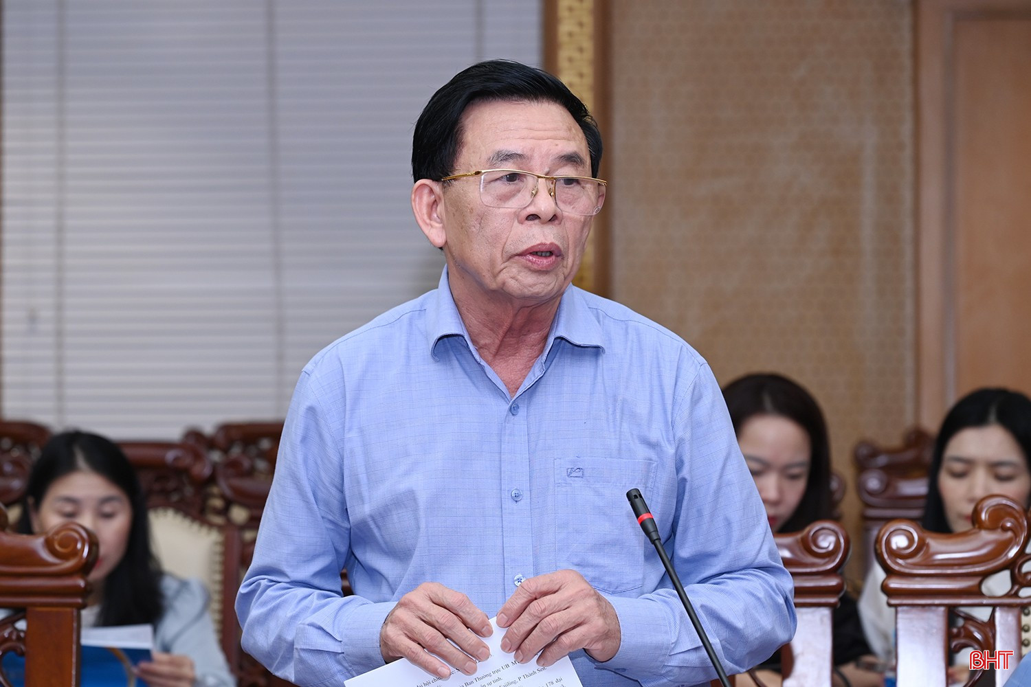 Đồng chí Nguyễn Đức Tới - Chủ tịch Hội Cựu chiến binh tỉnh báo cáo công tác chuẩn bị đại hội.