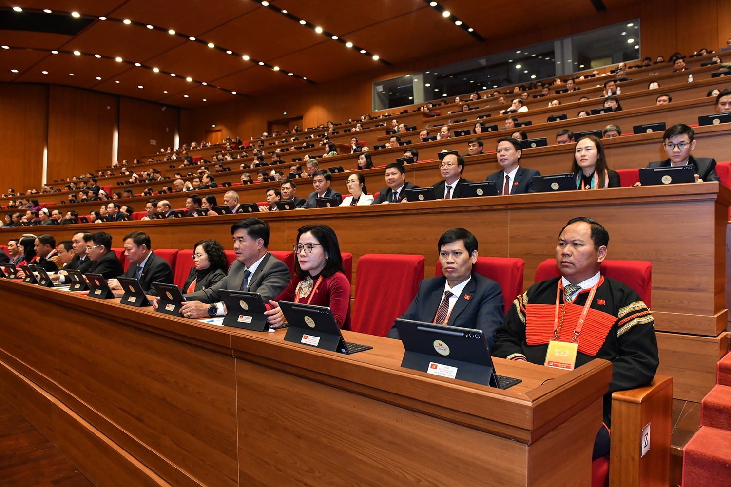 Các đại biểu đoàn Đắk Lắk dự phiên trù bị của Đại hội đại biểu toàn quốc lần thứ XIV.