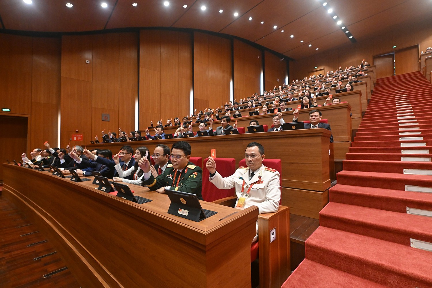 Các đại biểu đoàn Thanh Hóa dự phiên trù bị của Đại hội đại biểu toàn quốc lần thứ XIV.