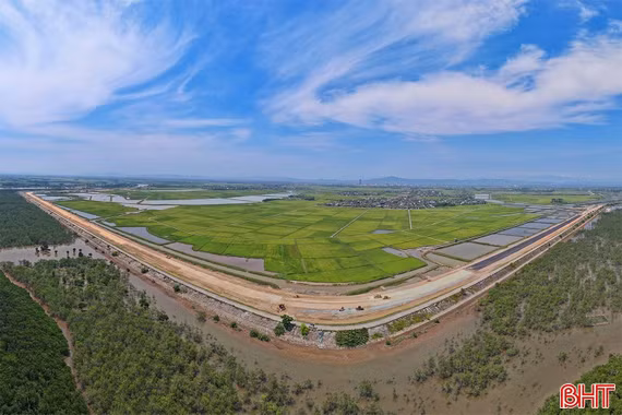 Gỡ "nút thắt" mặt bằng cho các dự án giao thông trọng điểm ở Hà Tĩnh