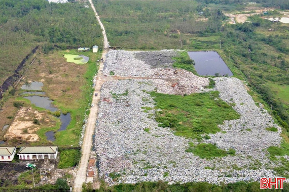 Ngừng tiếp nhận rác tại bãi rác Hồng Lộc