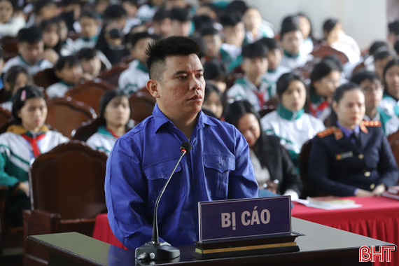 Xét xử lưu động 2 vụ án về ma túy và tàng trữ hàng cấm