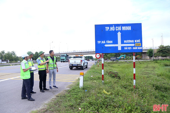Rà soát, điều chỉnh biển báo giao thông phù hợp với đơn vị hành chính mới ở Hà Tĩnh