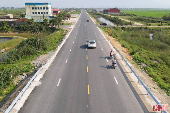 Bất ngờ với tuyến đường từng là "nỗi ám ảnh" ở phía Nam Hà Tĩnh