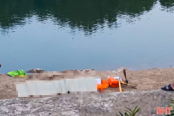 Nữ sinh 15 tuổi đuối nước ở hồ Kẻ Gỗ