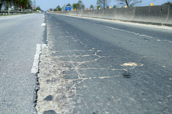 Quốc lộ 1 ở Hà Tĩnh vẫn hư hỏng nặng, bao giờ được đại tu?