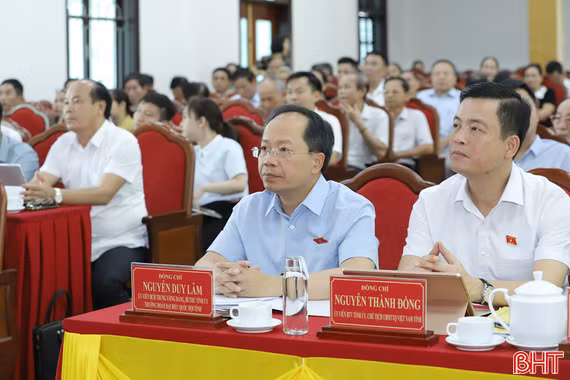Bí thư Tỉnh ủy Nguyễn Duy Lâm tiếp xúc cử tri phường Thành Sen, Trần Phú, Hà Huy Tập
