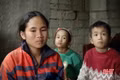 MS2413: Tiếng khóc nhói lòng của 3 chị em mồ côi