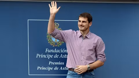 Dự kiến hôm nay Real sẽ làm lễ chia tay Casillas tại Bernabeu