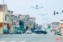 “Mạnh ai nấy đi” khi đèn tín hiệu giao thông tắt ngấm hơn 2 tháng