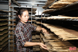 Tăng tốc sản xuất, làng nghề Hà Tĩnh “chạy đua” đơn hàng cuối năm