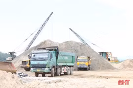 Giá vật liệu công bố vì sao còn "vênh" với thực tế?