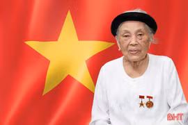 Mẹ Việt Nam Anh hùng Trần Thị Huyến và khoảnh khắc lịch sử tại lễ diễu binh