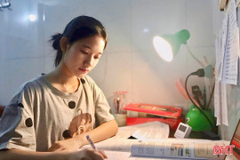Bước ngoặt của nữ sinh giỏi Văn thành thủ khoa chuyên Địa lý