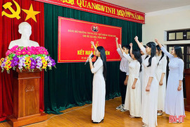 Tuổi 18 rực sáng dưới màu cờ Đảng