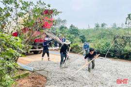 "Thay áo" đường giao thông nông thôn