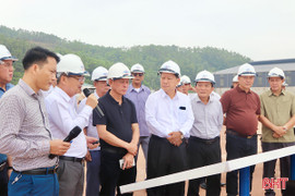 Đoàn đại biểu nước CHDCND Lào tham quan Khu kinh tế Vũng Áng