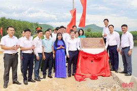 Thông xe kỹ thuật cầu Hốp Chuối ở Vũ Quang