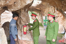 Công an Hà Tĩnh hướng dẫn bảo đảm an toàn PCCC dịp lễ Noel