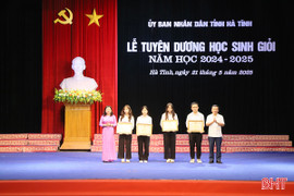 Hà Tĩnh tuyên dương học sinh giỏi năm học 2024 - 2025