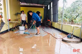 Các xã hạ du hồ Kẻ Gỗ khẩn trương dọn dẹp, khắc phục hậu quả lũ lụt