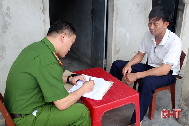 Hà Tĩnh: Phát hiện chủ cơ sở vận chuyển bò chết không rõ nguyên nhân đưa vào lò giết mổ