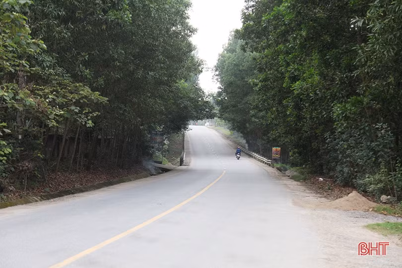 Nhiều nút giao tiềm ẩn TNGT ở huyện miền núi Hà Tĩnh