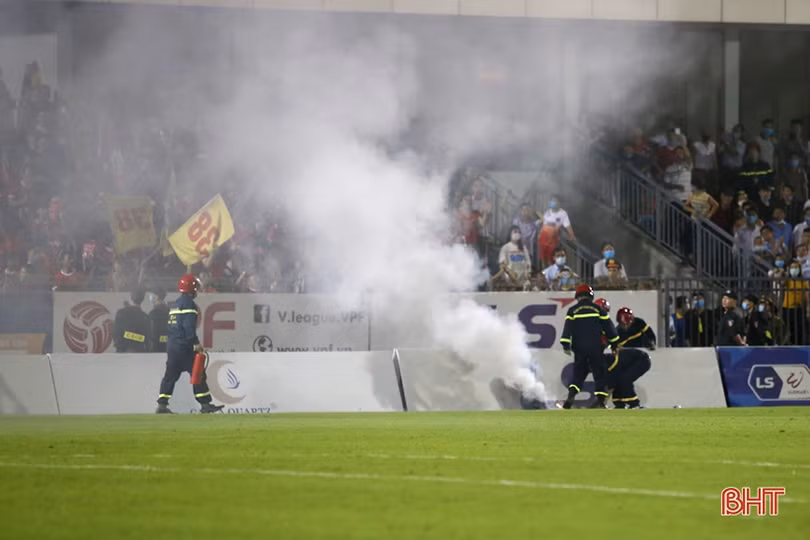 Đối đầu Topenland Bình Định: Hồng Lĩnh Hà Tĩnh cay đắng chia điểm trên sân nhà