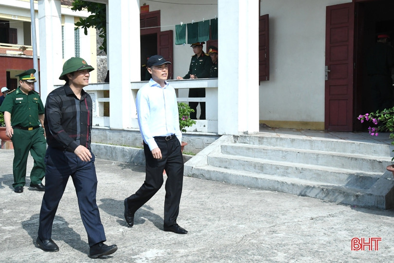 Bí thư Tỉnh ủy thăm đảo Sơn Dương và dự khởi công xây dựng nhà ở cho cán bộ, chiến sỹ