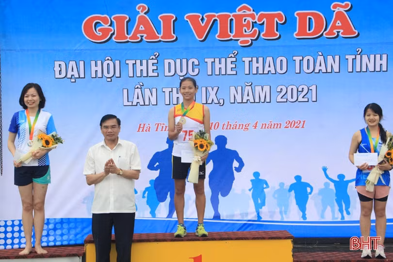Thành phố Hà Tĩnh nhất toàn đoàn Giải Việt dã toàn tỉnh năm 2021