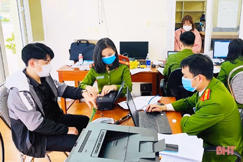 Ban Thường vụ Tỉnh ủy Hà Tĩnh: Tăng cường chỉ đạo xây dựng cơ sở dữ liệu quốc gia, cấp căn cước công dân