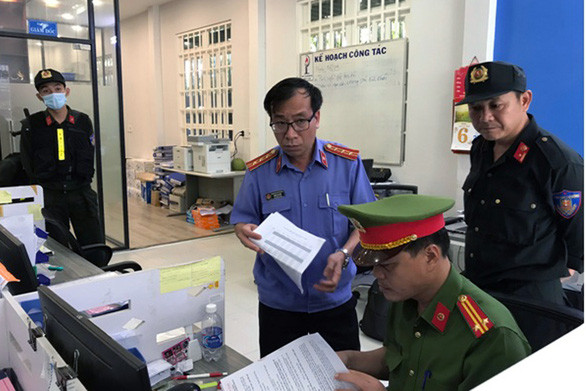 Vụ 2,7 triệu lít xăng giả: Khám xét thêm 9 địa điểm, bắt giam tổng giám đốc Công ty Phúc Lâm