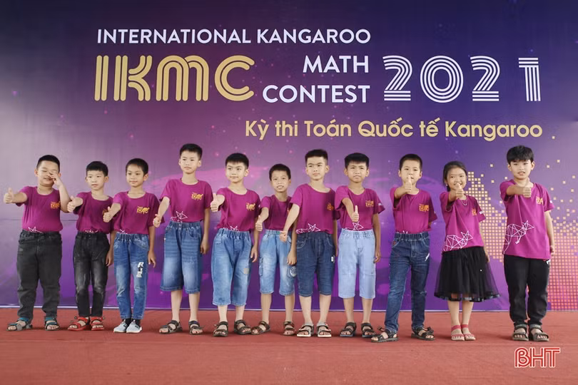 430 học sinh Hà Tĩnh tham gia thi toán quốc tế Kangaroo tại Trường Albert Einstein