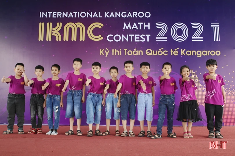 430 học sinh Hà Tĩnh tham gia thi toán quốc tế Kangaroo tại Trường Albert Einstein