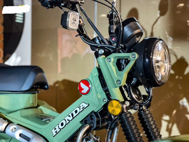 Honda CT125 màu Safari Green nhìn độc đáo